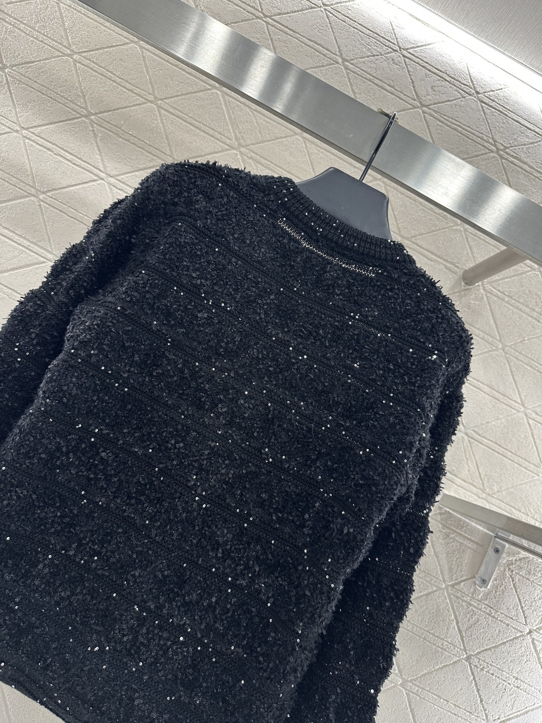 ♥Chane*♥2025新品上架 圆领亮片针织开衫定制YB羊毛纱线织造，柔软细腻，质感舒适，圆领开衫剪裁