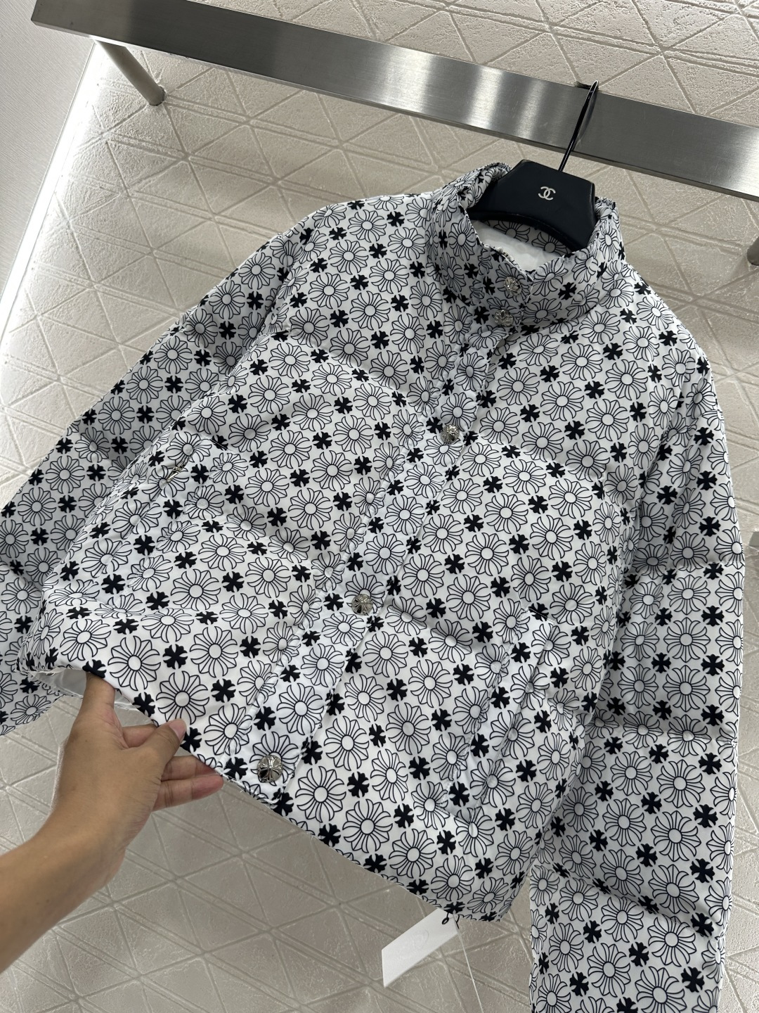 ♥Chrome heart*♥2025新品上架 十字架印花棉服定制YB防风防水尼龙材质，羽绒棉填充内里，