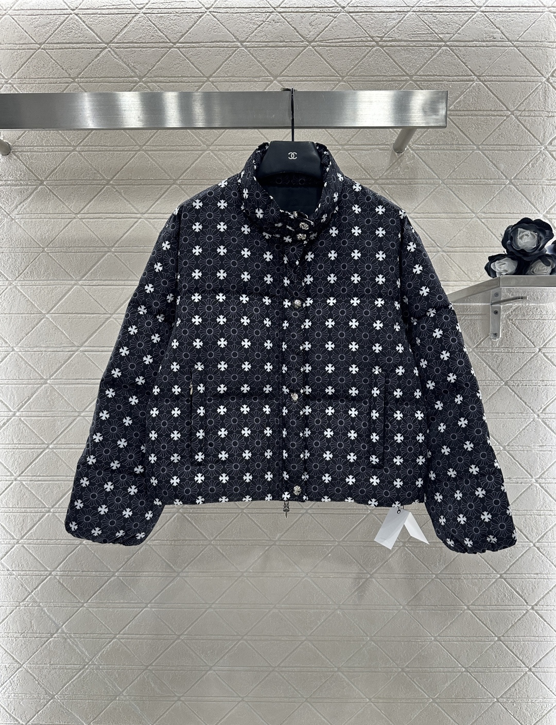 ♥Chrome heart*♥2025新品上架 十字架印花棉服定制YB防风防水尼龙材质，羽绒棉填充内里，