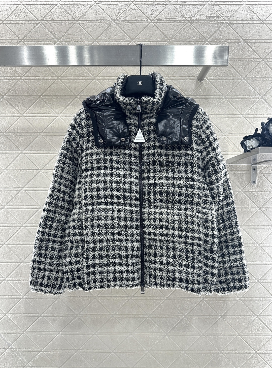 ♥Moncle*♥2025新品上架 可拆卸连帽毛呢羽绒服定制YB进口羊毛毛呢材质，其工艺还原，升级材质，