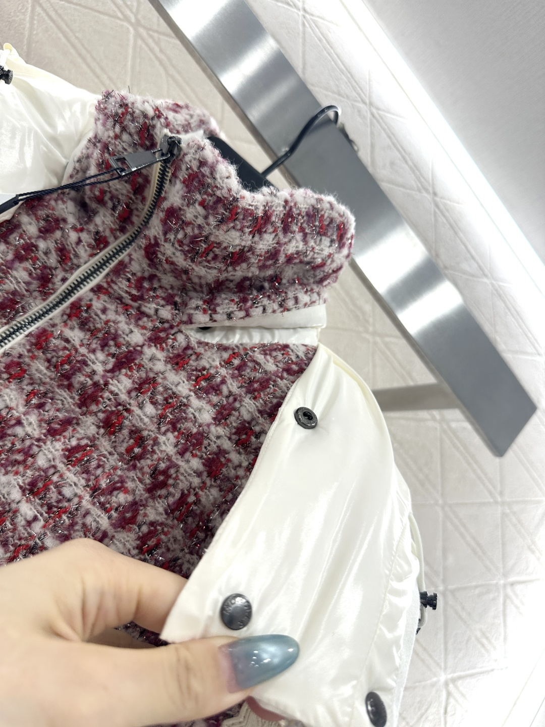 ♥Moncle*♥2025新品上架 可拆卸连帽毛呢羽绒服定制YB进口羊毛毛呢材质，其工艺还原，升级材质，