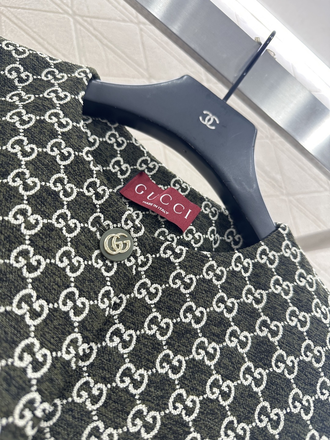 ♥Gucc*♥2025新品上架 圆领提花马甲短裙套装定制YB进口羊毛提花材质,成衣质感品相绝佳,马甲短裙