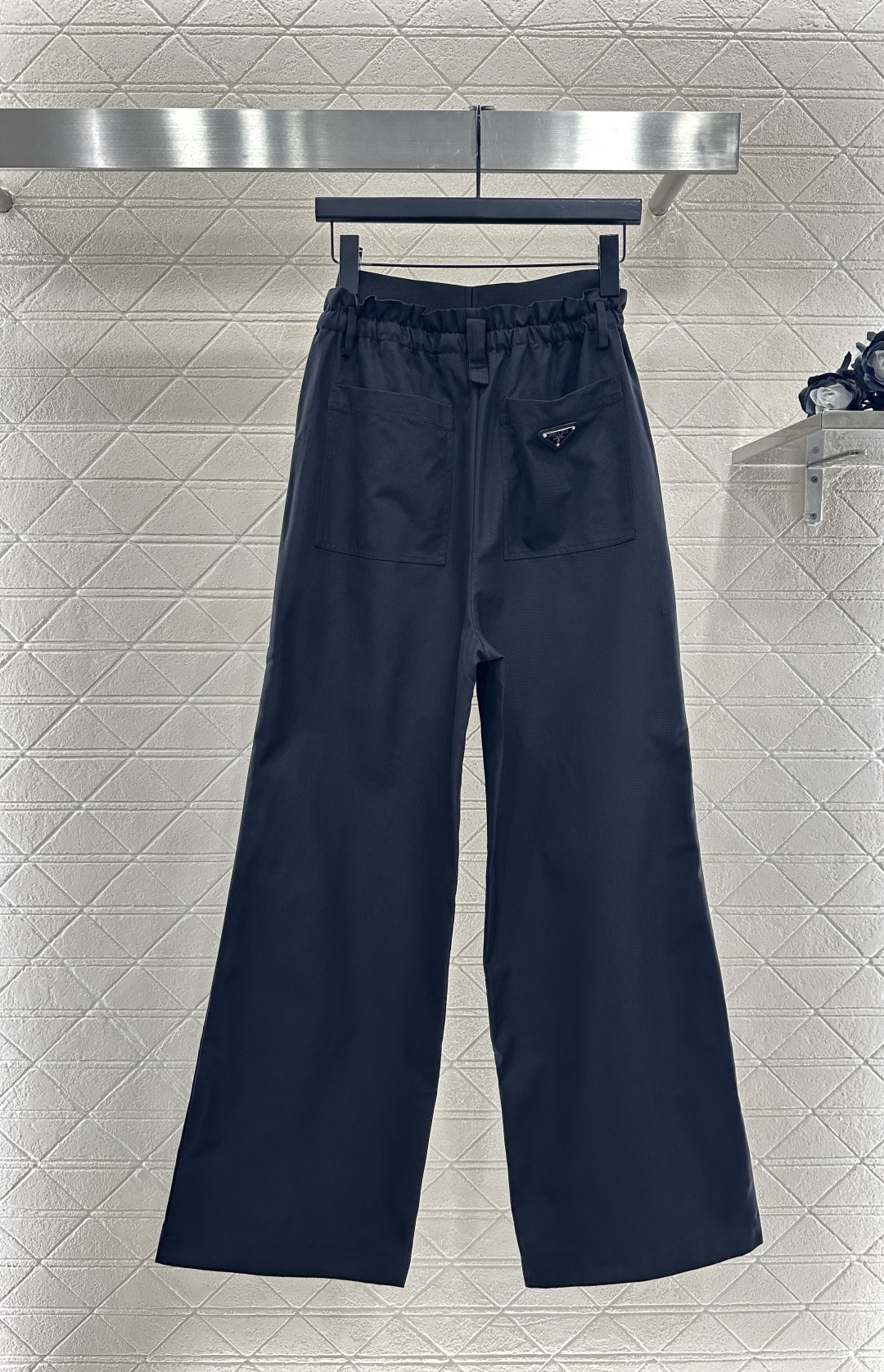 ♥Prad*♥2025新品上架 拼接撞色织带阔腿长裤定制YB斜纹全棉材质，质感光泽，垂顺舒适，阔腿抽绳工