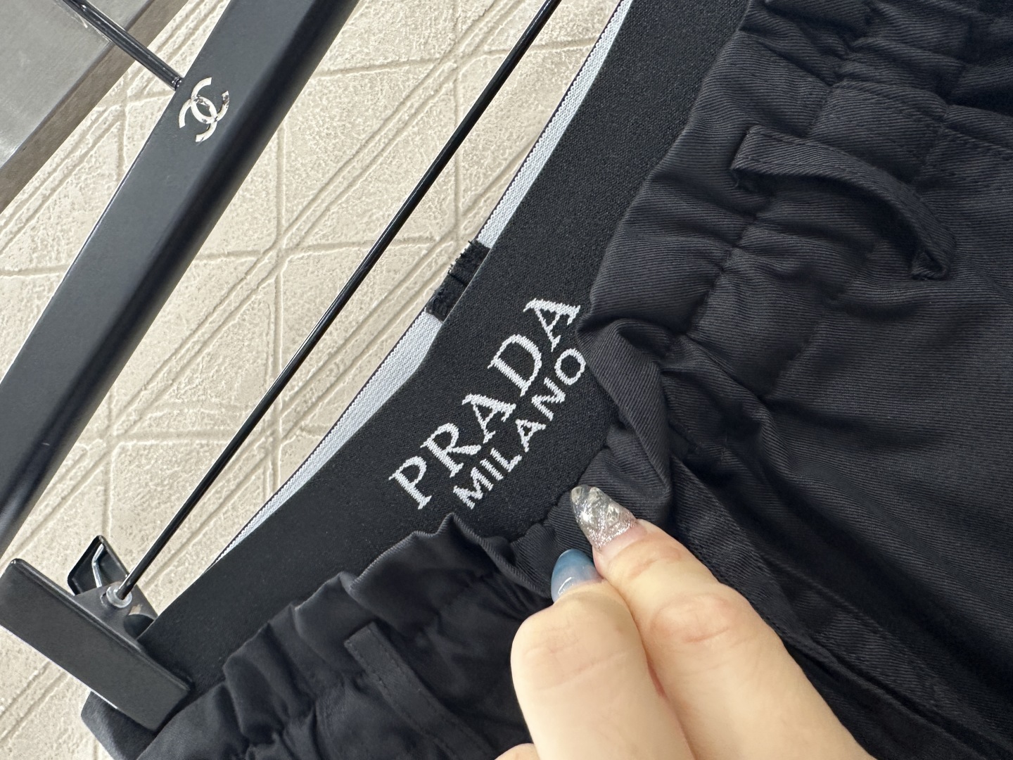 ♥Prad*♥2025新品上架 拼接撞色织带阔腿长裤定制YB斜纹全棉材质，质感光泽，垂顺舒适，阔腿抽绳工