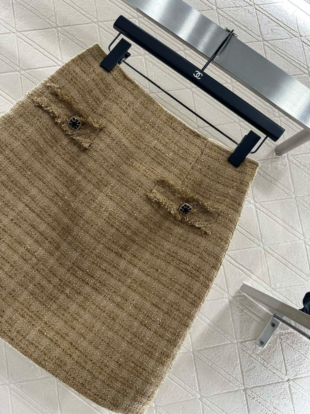 ♥Chane*♥2025新品上架 毛絮粗呢外套短裙套装定制YB进口毛呢材质，肌理明显，质感十足，圆领洋装