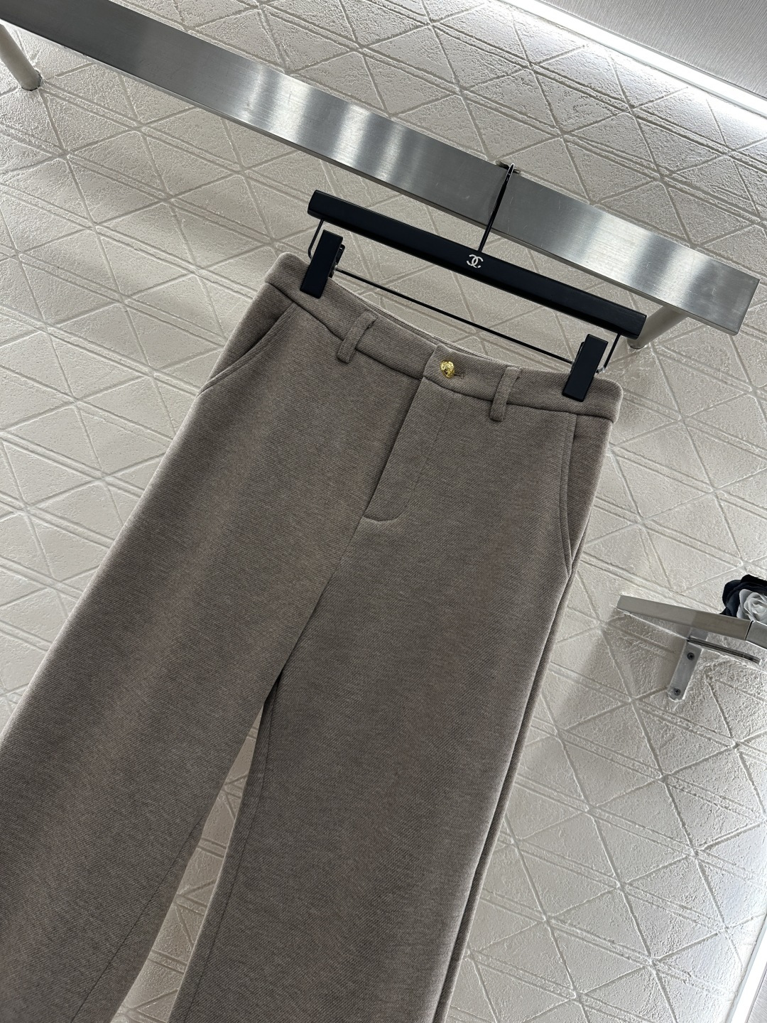 ♥Celin*♥2025新品上架 圆领西服洋装外套长裤套装定制YB进口羊毛呢材质，质感光泽，品相高级，短