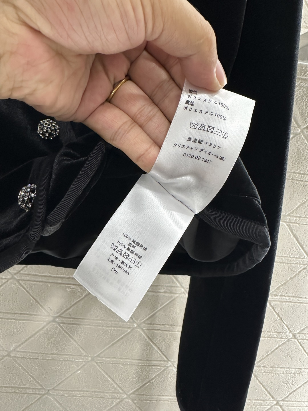 ♥Dio*♥2025新品上架 丝绒长袖单西外套定制YB进口丝绒材质，质感光泽，亲肤舒适，圆领单西外套裁剪