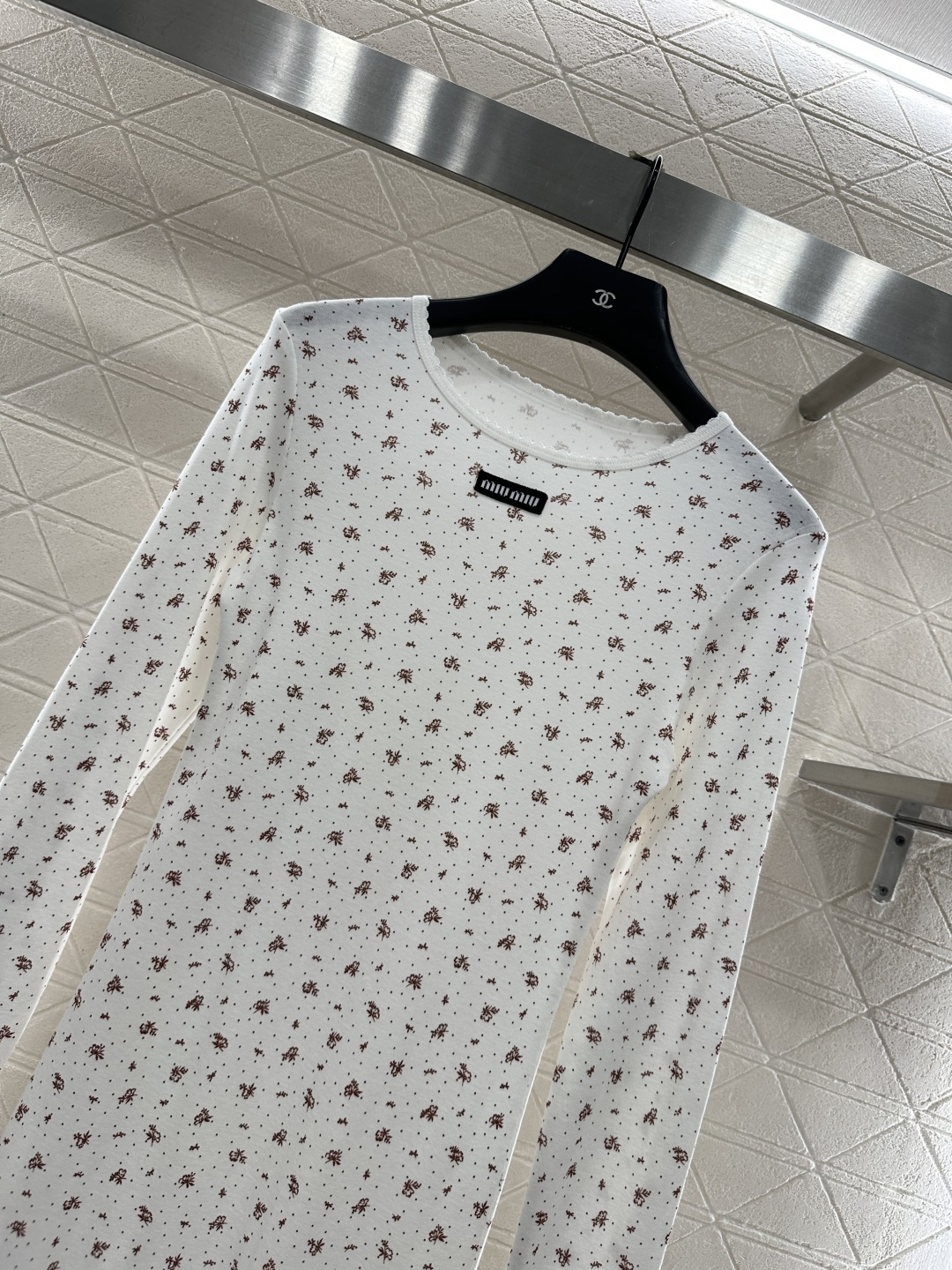 ♥Miuni*♥2025新品上架 修身圆领碎花连衣裙定制YB斜纹全棉材质，清透舒适，弹力十足，圆领长袖连