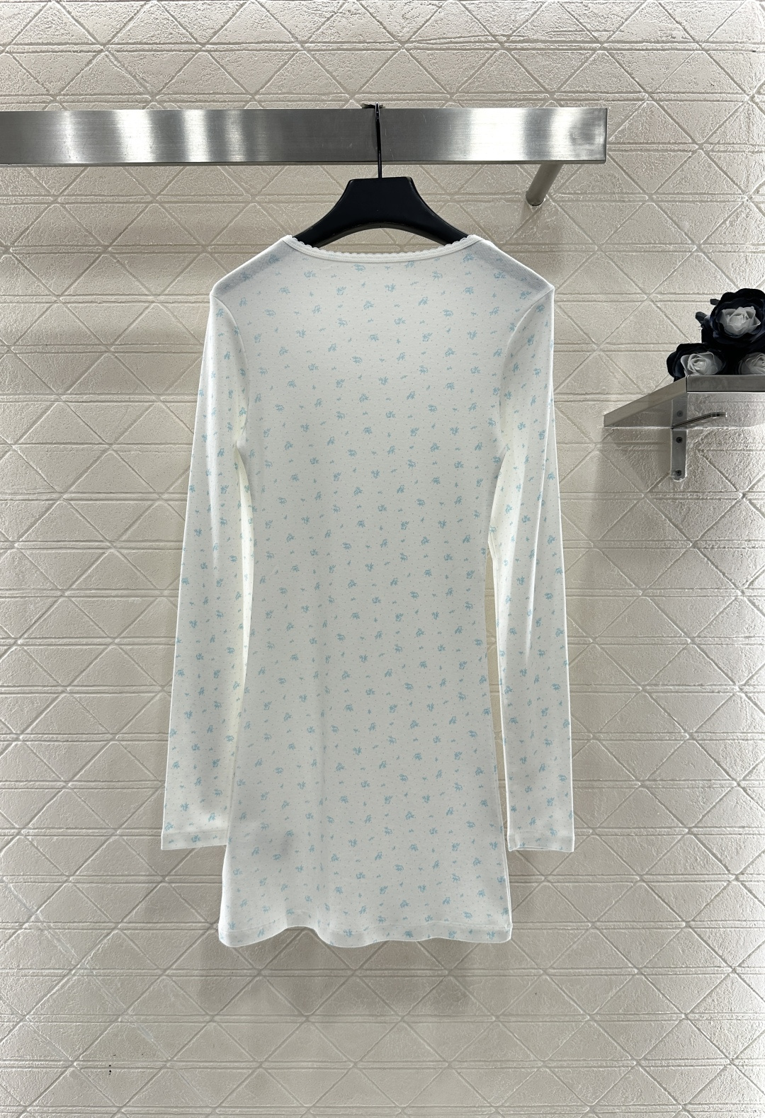 ♥Miuni*♥2025新品上架 修身圆领碎花连衣裙定制YB斜纹全棉材质，清透舒适，弹力十足，圆领长袖连