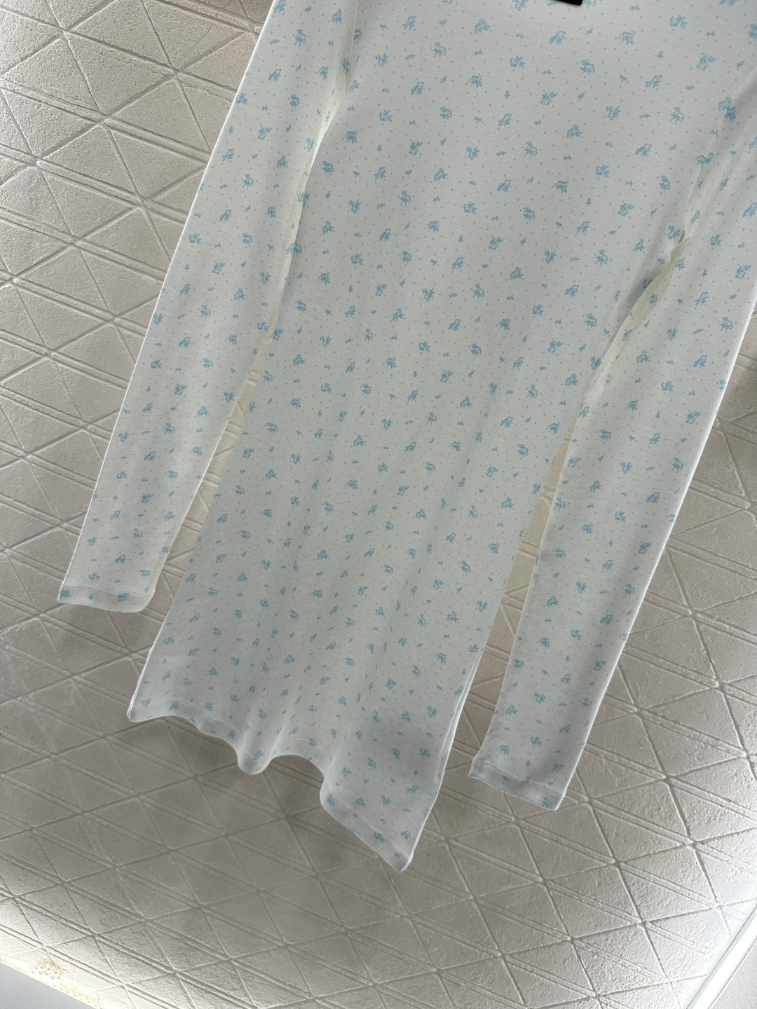 ♥Miuni*♥2025新品上架 修身圆领碎花连衣裙定制YB斜纹全棉材质，清透舒适，弹力十足，圆领长袖连