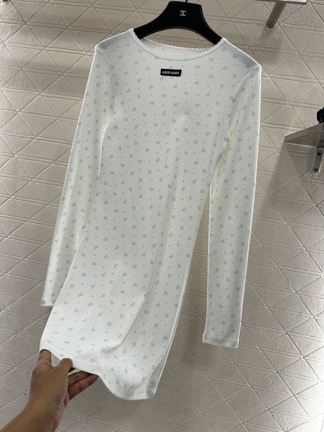 ♥Miuni*♥2025新品上架 修身圆领碎花连衣裙定制YB斜纹全棉材质，清透舒适，弹力十足，圆领长袖连