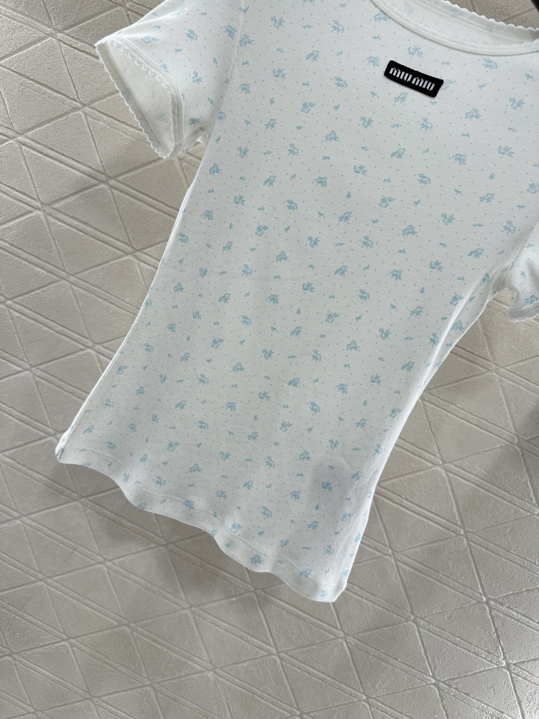 ♥Miuni*♥2025新品上架 圆领碎花短袖定制YB斜纹全棉材质，清透舒适，弹力十足，圆领短袖裁剪，领