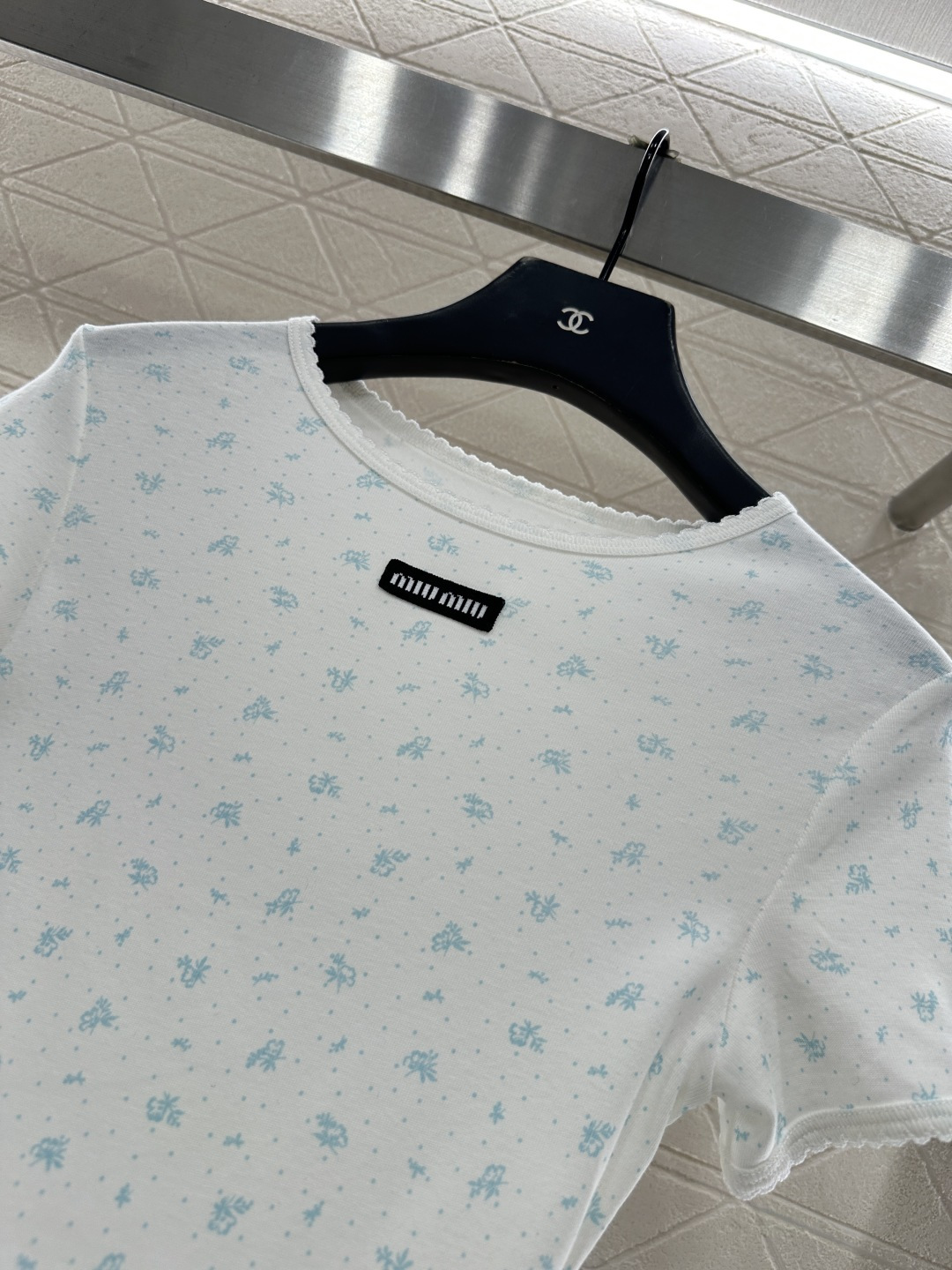 ♥Miuni*♥2025新品上架 圆领碎花短袖定制YB斜纹全棉材质，清透舒适，弹力十足，圆领短袖裁剪，领