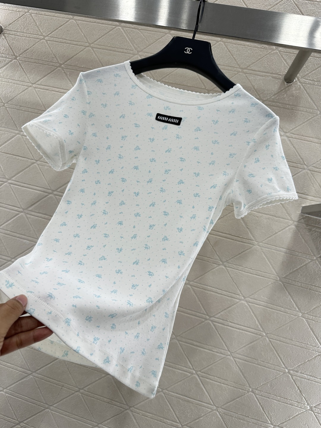 ♥Miuni*♥2025新品上架 圆领碎花短袖定制YB斜纹全棉材质，清透舒适，弹力十足，圆领短袖裁剪，领