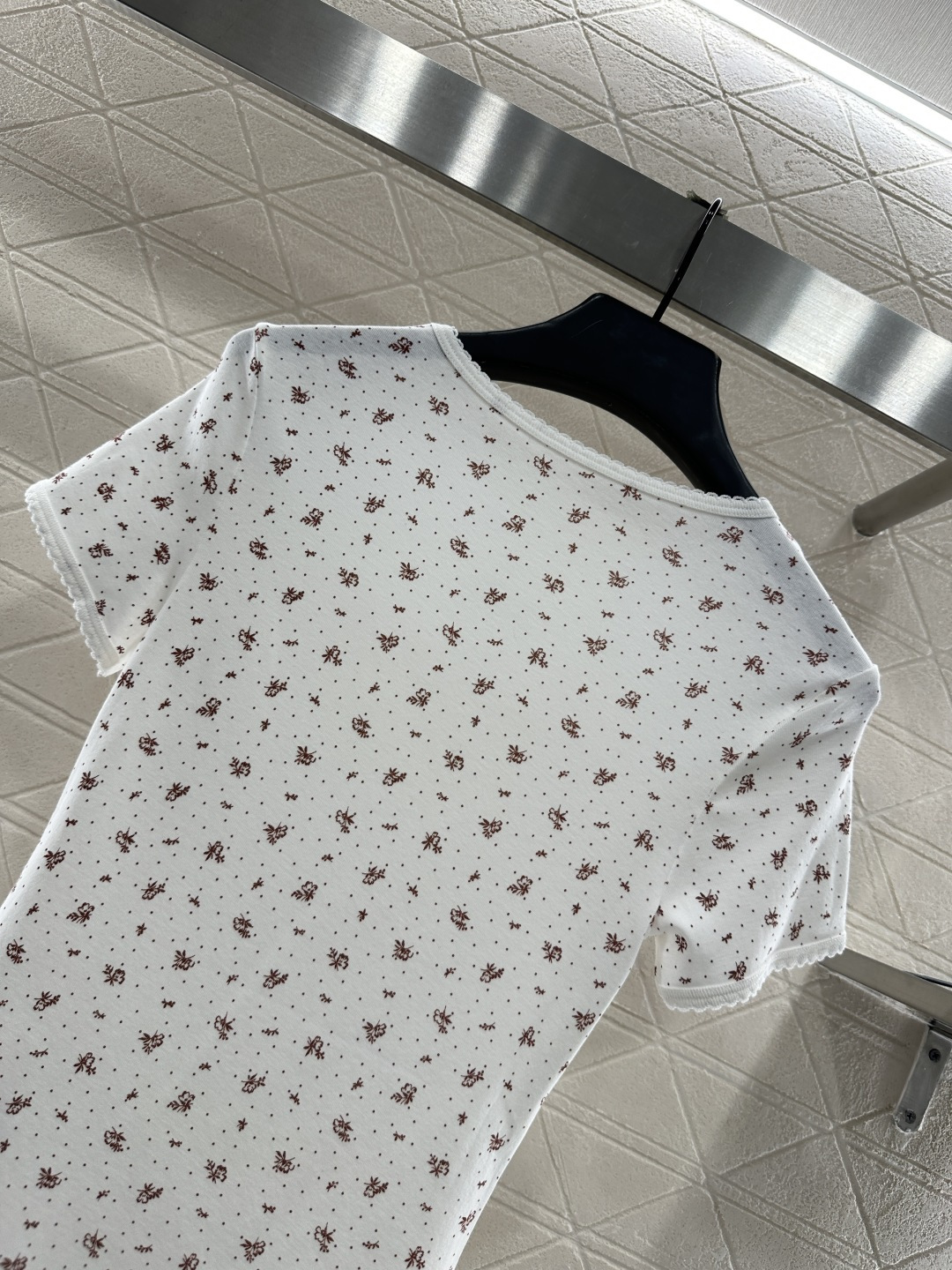 ♥Miuni*♥2025新品上架 圆领碎花短袖定制YB斜纹全棉材质，清透舒适，弹力十足，圆领短袖裁剪，领