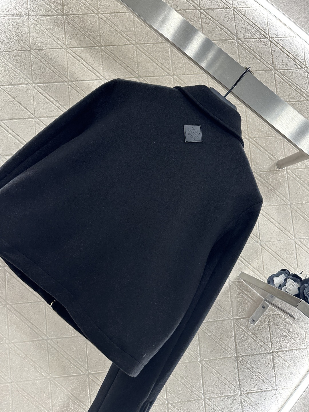 ♥Louis vuitto*♥2025新品上架 毛呢翻领夹克外套定制YB进口毛呢材质，肌理明显，挺括有型