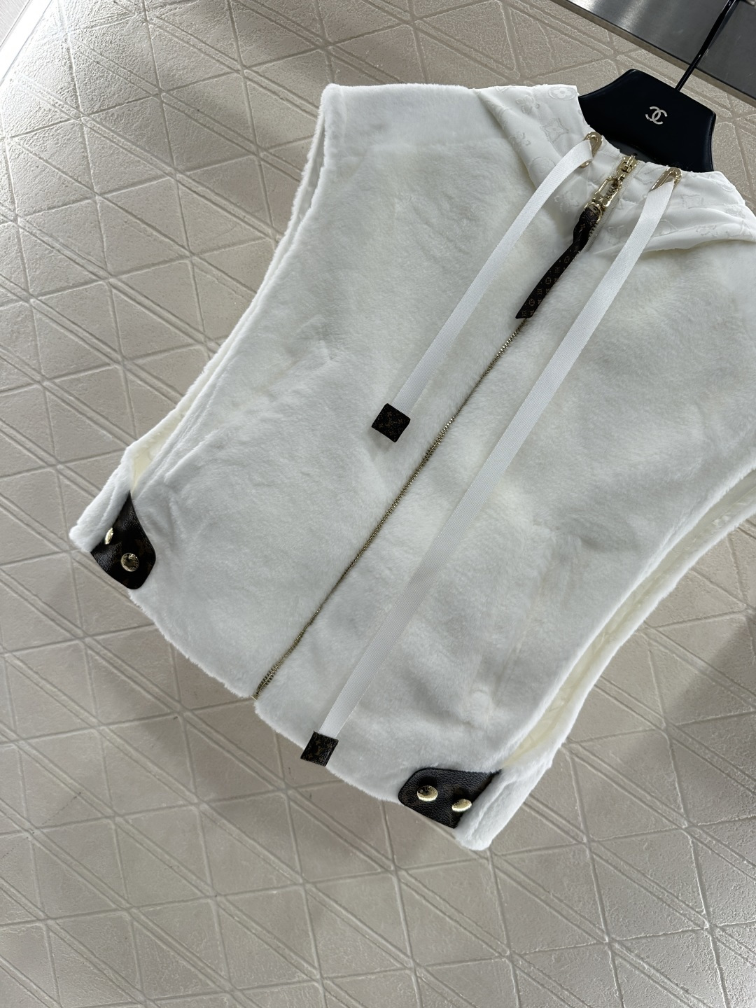 ♥Louis Vuitto*♥2025新品上架 连帽毛绒坎肩马甲定制YB进口短毛绒材质，质感光泽，软糯亲