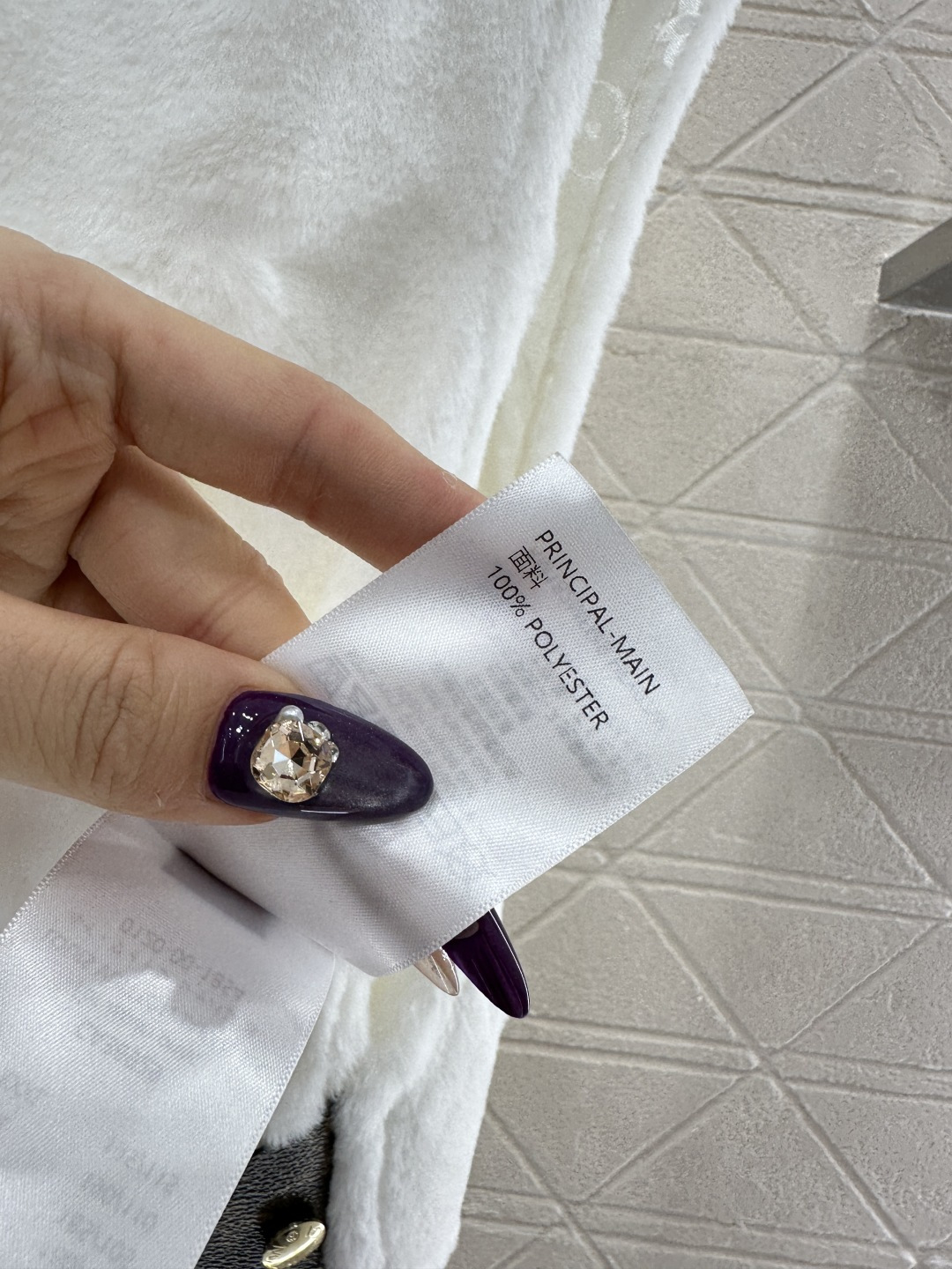 ♥Louis Vuitto*♥2025新品上架 连帽毛绒坎肩马甲定制YB进口短毛绒材质，质感光泽，软糯亲