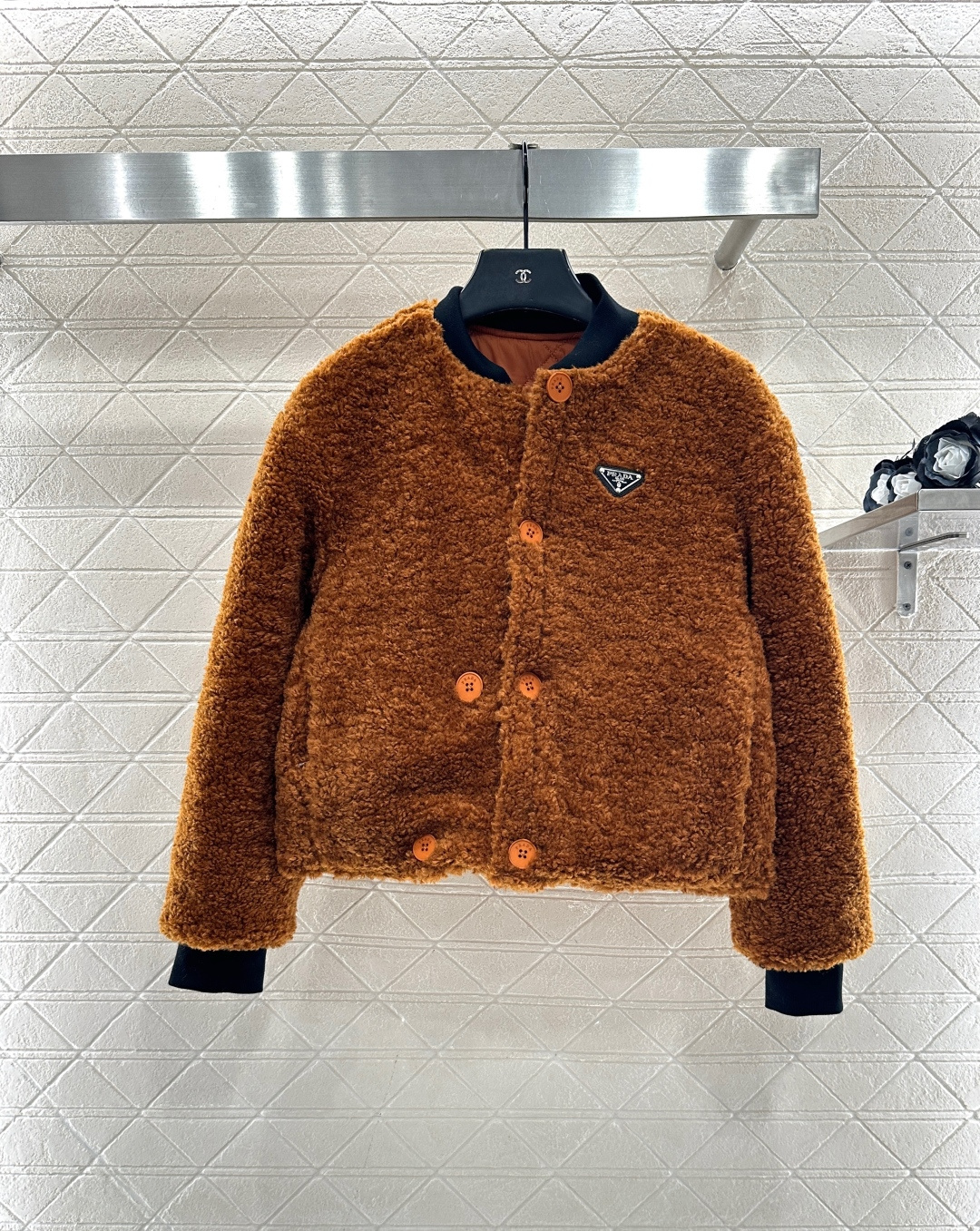 ♥Prad*♥2025新品上架 两面穿羊羔毛棉服外套定制YB防风防水尼龙➕羊羔毛材质，设计独特，保暖舒适