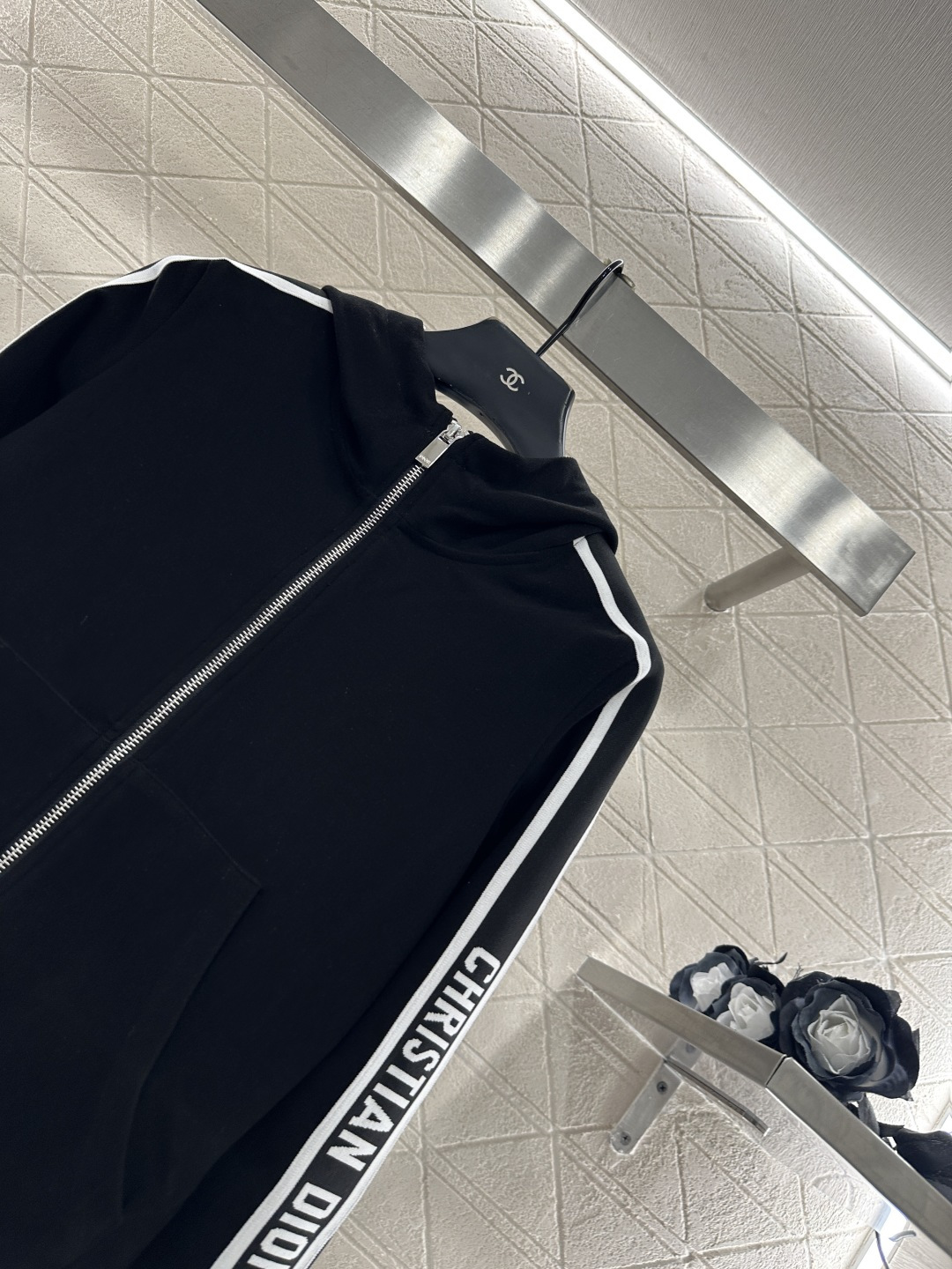 ♥Dio*♥2025新品上架 连帽织带外套长裤套装定制YB进口材质，秋冬保暖厚度，舒适有型，连帽拉链外套