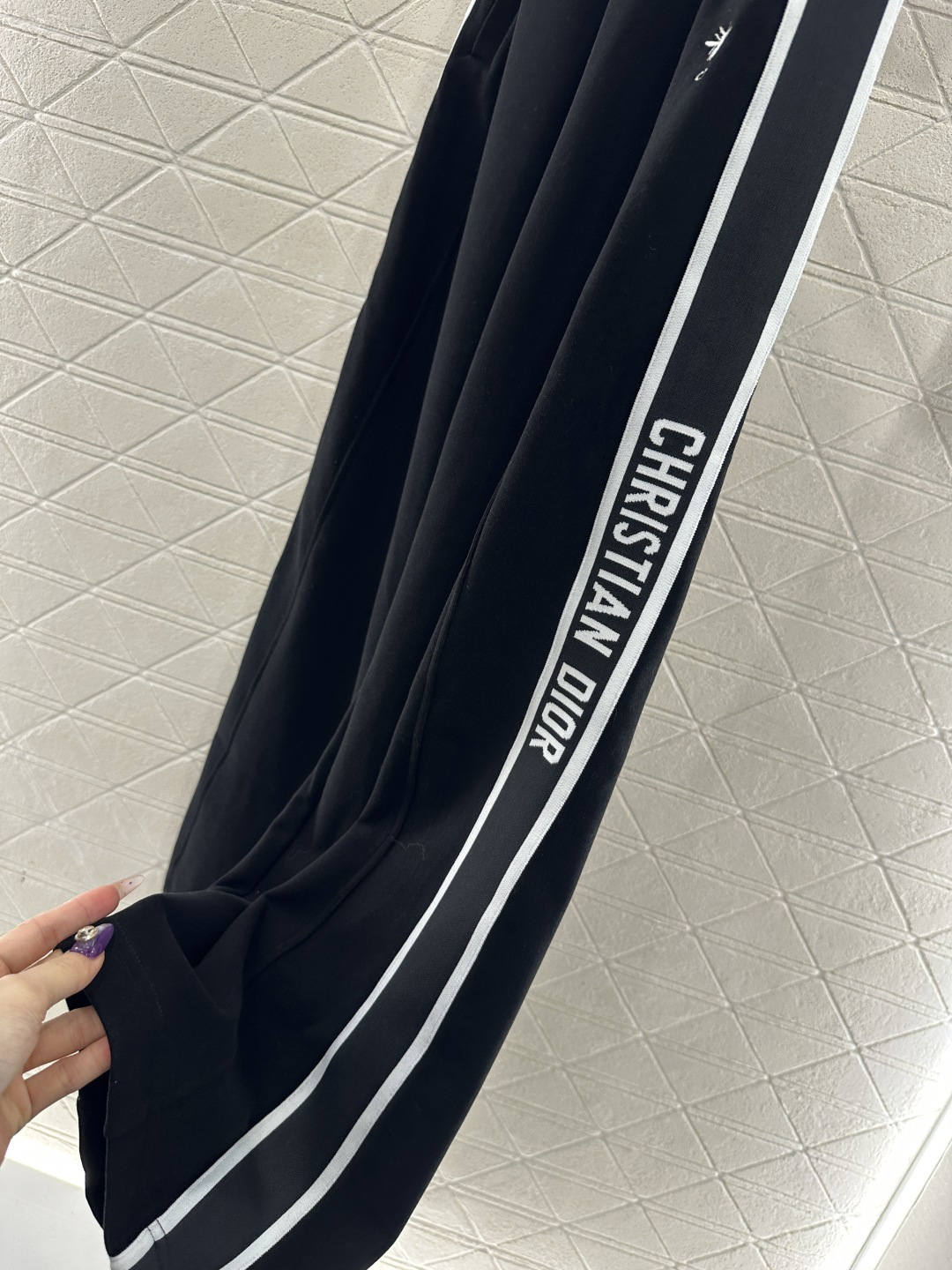 ♥Dio*♥2025新品上架 连帽织带外套长裤套装定制YB进口材质，秋冬保暖厚度，舒适有型，连帽拉链外套