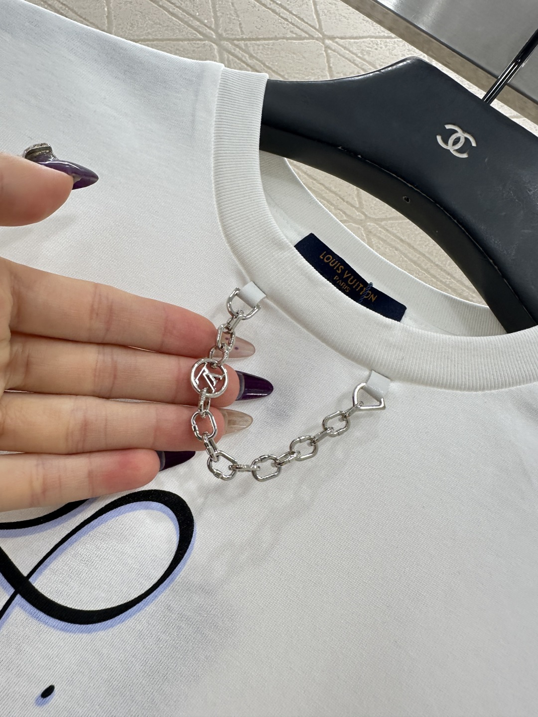 ♥Louis Vuitto*♥2025新品上架 圆领卡通印花𝑇𝑒𝑒定制YB斜纹全棉材质，质感细腻，舒适透