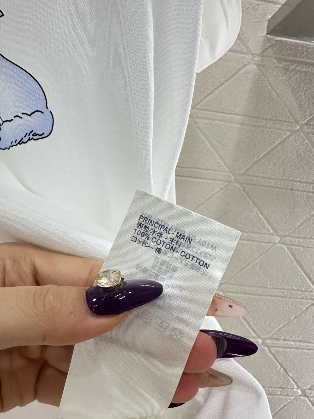 ♥Louis Vuitto*♥2025新品上架 圆领卡通印花𝑇𝑒𝑒定制YB斜纹全棉材质，质感细腻，舒适透