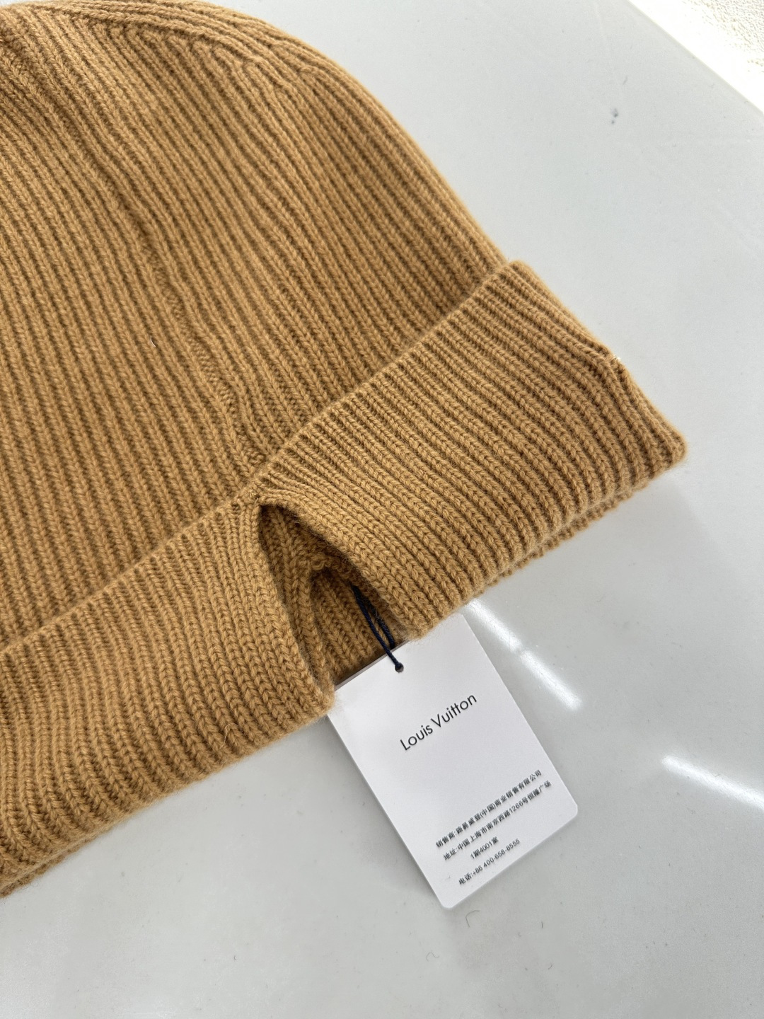 ♥Louis vuitto*♥2025新品上架 徽标羊绒针织帽定制YB羊绒材质，亲肤柔软，保暖舒适，素色