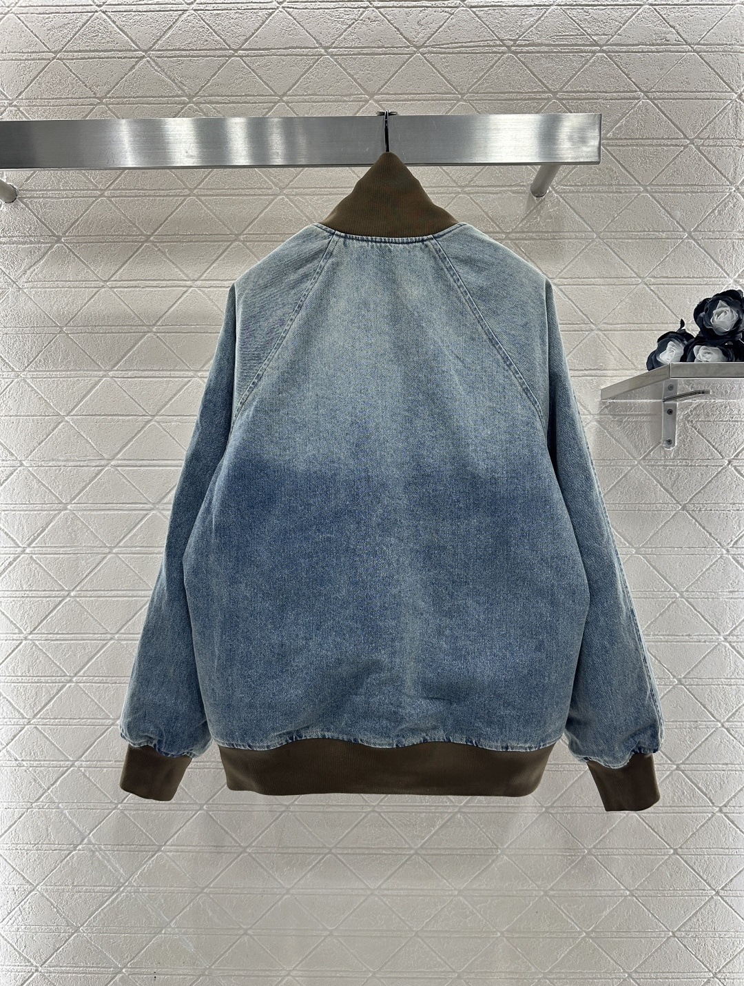 ♥Miumi*♥2025新品上架 撞色螺纹拉链牛仔棉服外套定制YB斜纹棉牛仔材质，酵素水洗工艺，磨白做旧