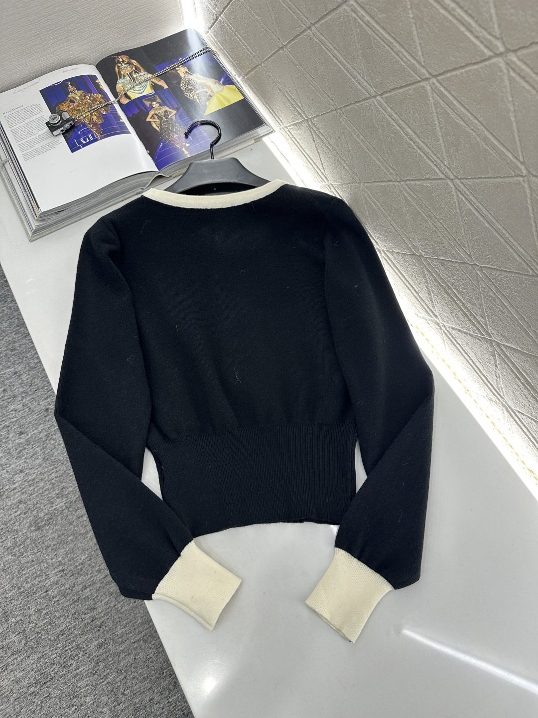 ♥Chane*♥2025新品上架 圆领镂空蝴蝶结针织长袖定制YB羊毛纱线织造，亲肤柔软，透气舒适，针织毛