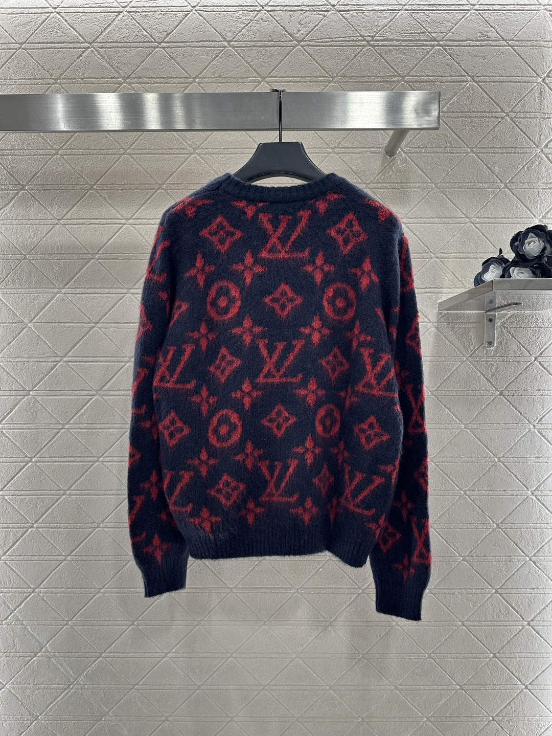 ♥Louis Vuitto*♥2025新品上架 圆领提花针织套头毛衣定制YB羊毛纱线织造，质感细腻，穿搭