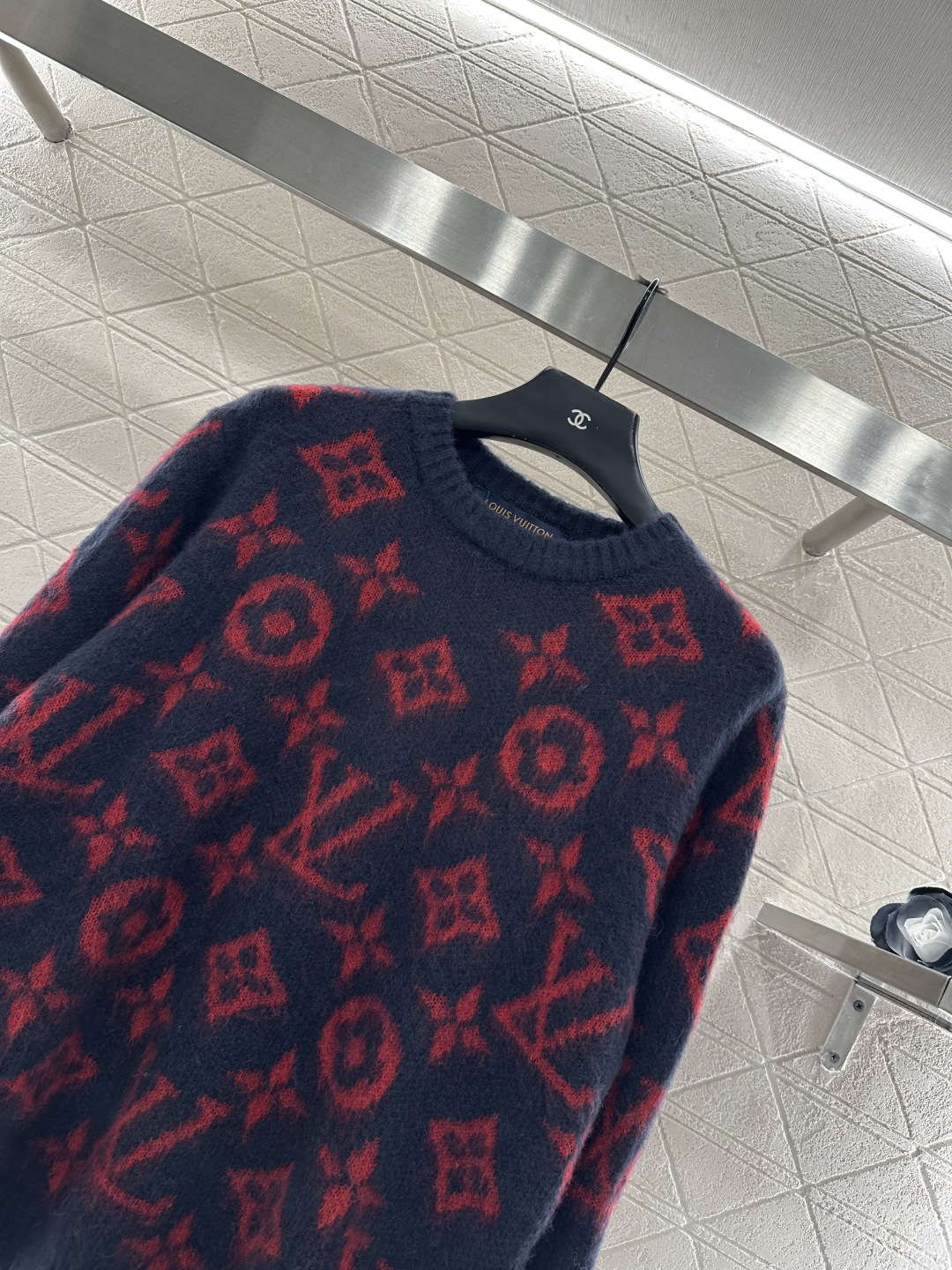 ♥Louis Vuitto*♥2025新品上架 圆领提花针织套头毛衣定制YB羊毛纱线织造，质感细腻，穿搭