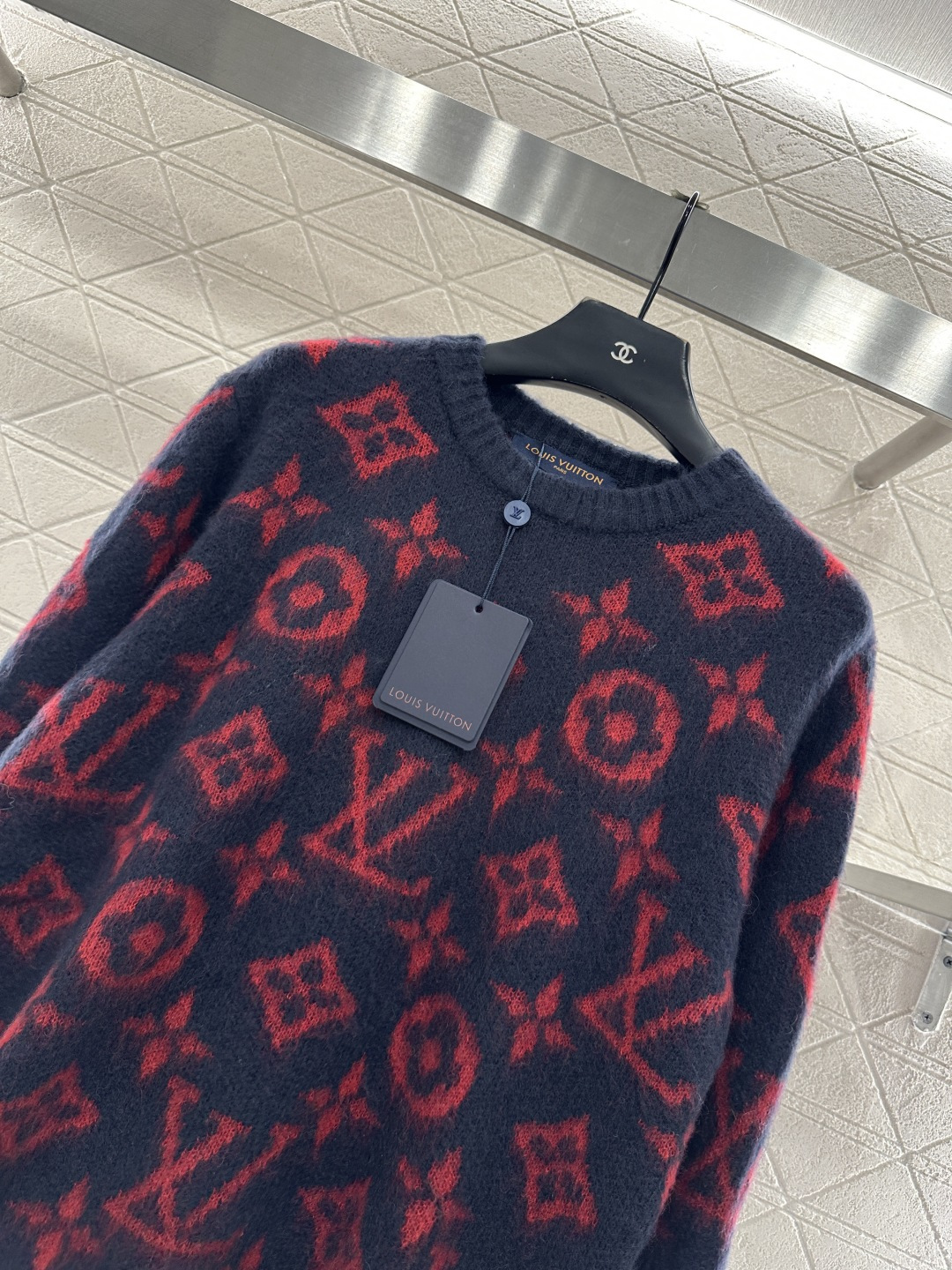 ♥Louis Vuitto*♥2025新品上架 圆领提花针织套头毛衣定制YB羊毛纱线织造，质感细腻，穿搭