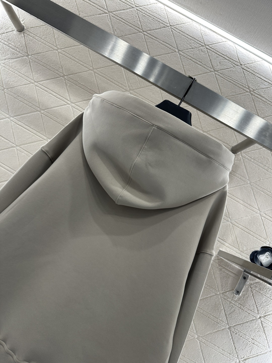 ♥Maxmar*♥2025新品上架 刺绣字母徽标抽绳连帽卫衣定制YB原生全棉材质，质感高级，舒适好穿，连