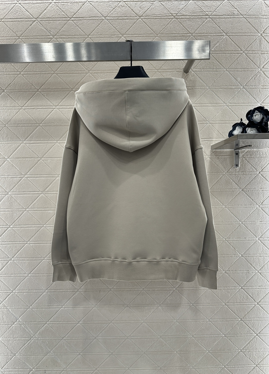 ♥Maxmar*♥2025新品上架 刺绣字母徽标抽绳连帽卫衣定制YB原生全棉材质，质感高级，舒适好穿，连