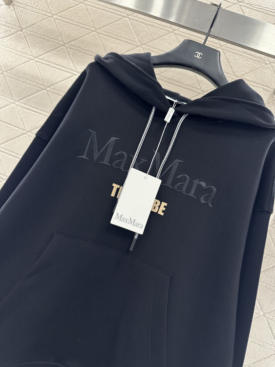 ♥Maxmar*♥2025新品上架 刺绣字母徽标抽绳连帽卫衣定制YB原生全棉材质，质感高级，舒适好穿，连