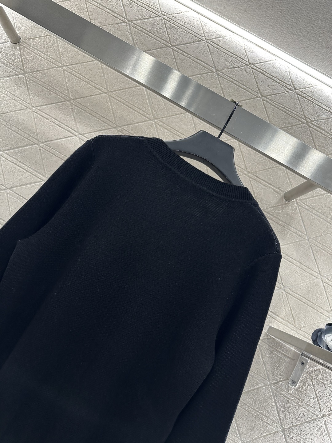 ♥Louis Vuitto*♥2025新品上架 提花字母针织开衫定制YB羊毛纱线织造，质感细腻，穿搭舒适