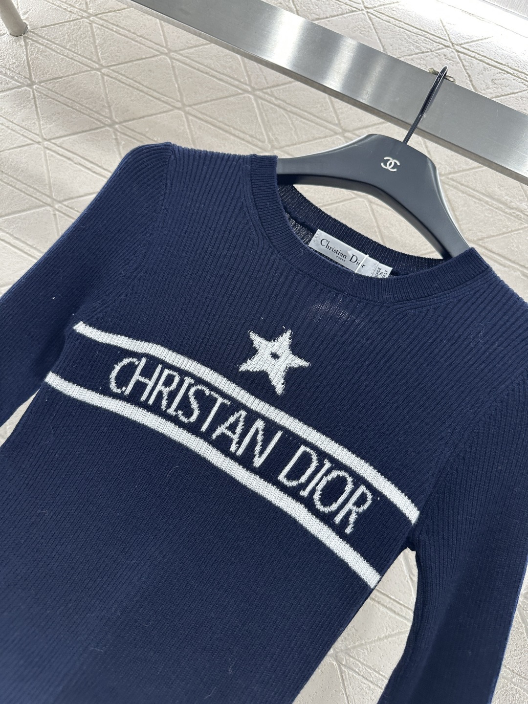 ♥Dio*♥2025新品上架 修身打底五角星针织长袖定制YB羊毛纱线织造，质感高级，舒适柔软，圆领针织长