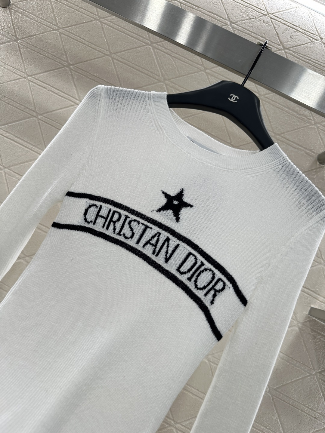 ♥Dio*♥2025新品上架 修身打底五角星针织长袖定制YB羊毛纱线织造，质感高级，舒适柔软，圆领针织长