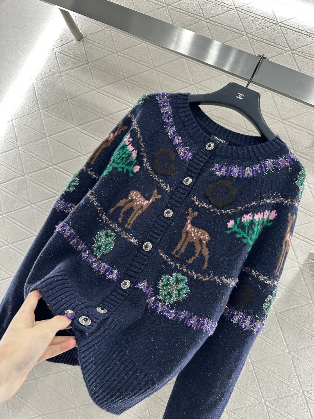 ♥Chane*♥2025新品上架 重工钩花圆领针织开衫25coco圣诞🧑‍🎄滑雪🎿系列#定制YB羊绒针织