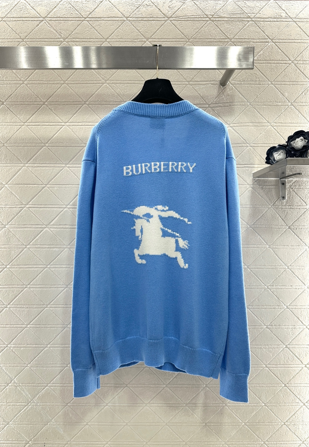 ♥BBR*♥2025新品上架 钩花刺绣口袋针织开衫定制YB羊毛纱线织造，质感高级，舒适柔软，V领针织开衫