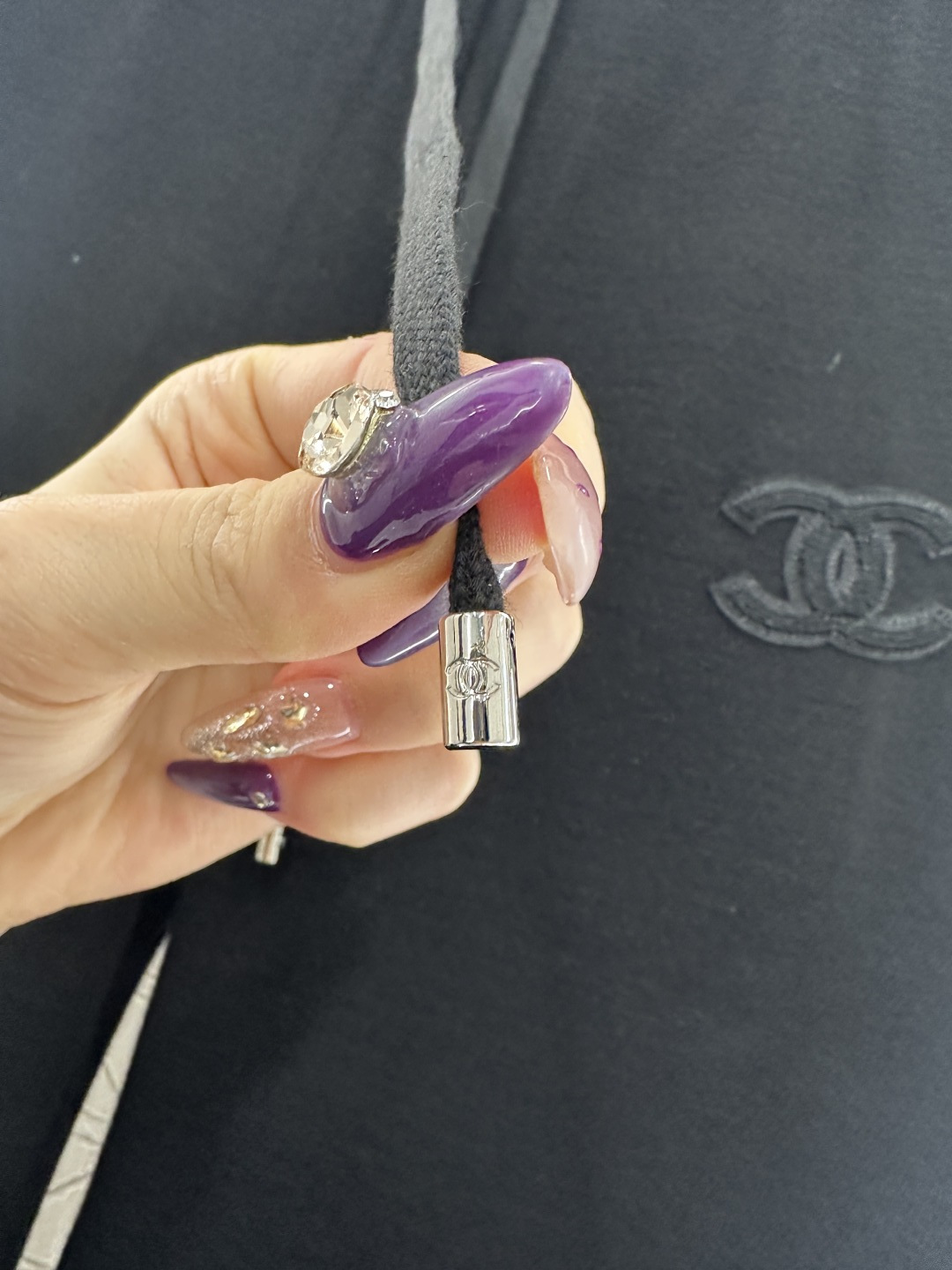 ♥Chane*♥2025新品上架 高腰抽绳阔腿长裤定制YB进口羊毛混纺材质，面料柔软舒适，光泽细腻，高腰