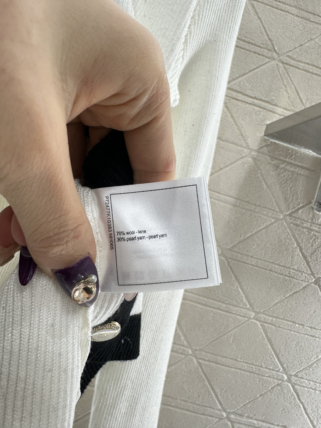 ♥Chane*♥2025新品上架 黑白蝴蝶结针织开衫定制YB羊毛纱线织造，质感光泽，柔软亲肤，V领针织开