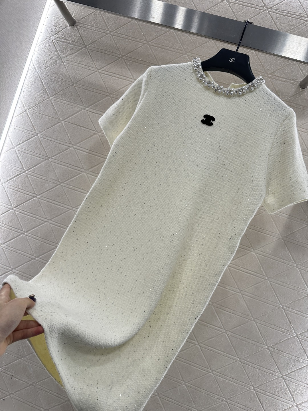 ♥Chane*♥2025新品上架 珍珠环脖针织连衣裙定制YB羊毛纱线织造，质感高级，舒适柔软，圆领针织裙