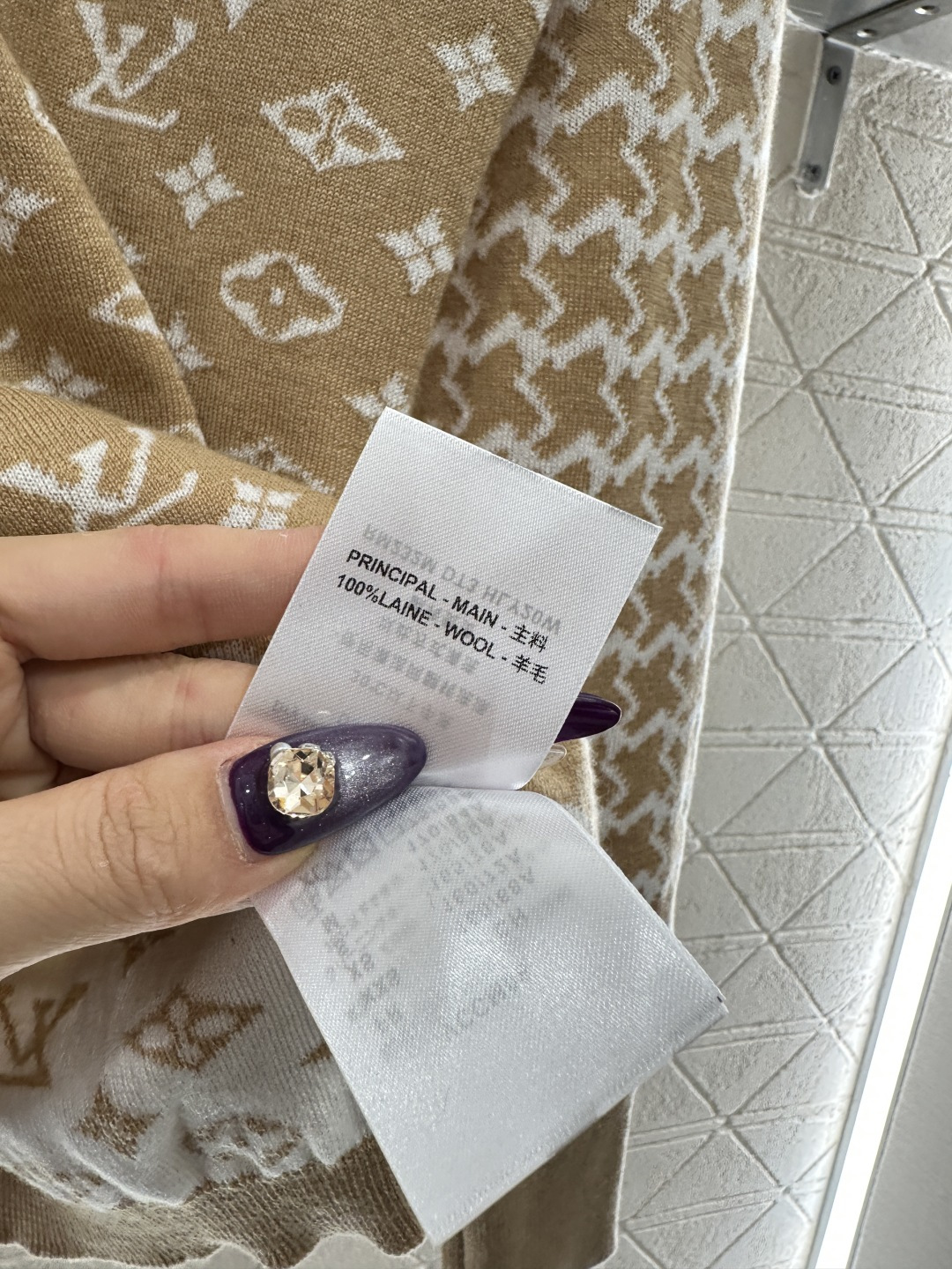 ♥Louis vuitto*♥2025新品上架 提花圆领长袖毛衣定制YB羊毛针织材质，质感高级，舒适柔软