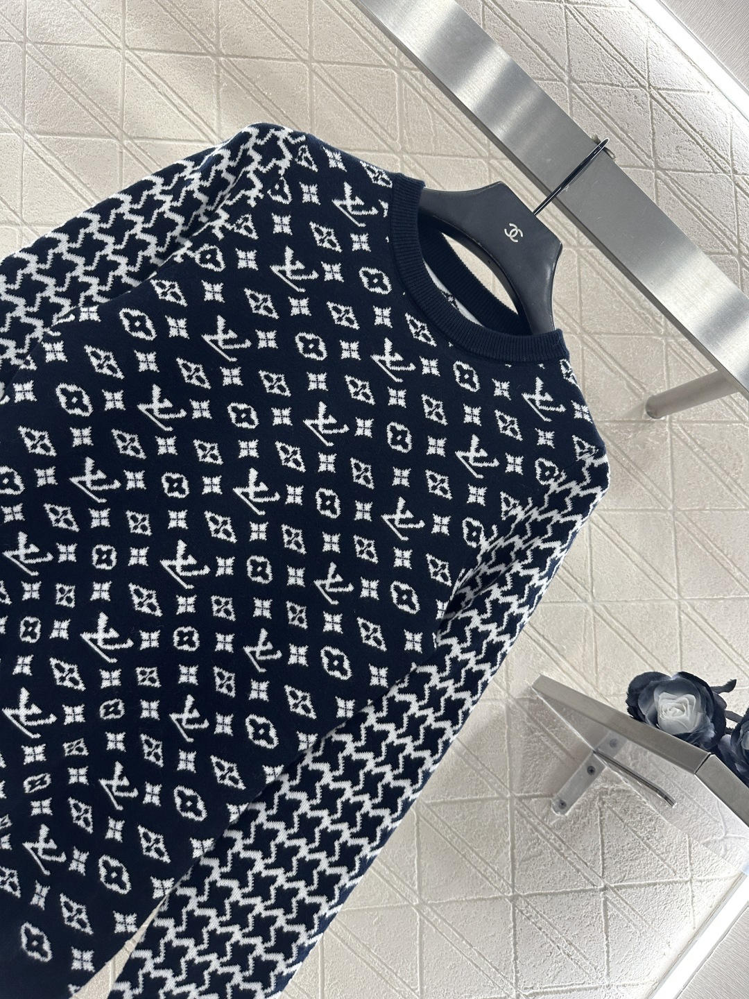 ♥Louis vuitto*♥2025新品上架 提花圆领长袖毛衣定制YB羊毛针织材质，质感高级，舒适柔软