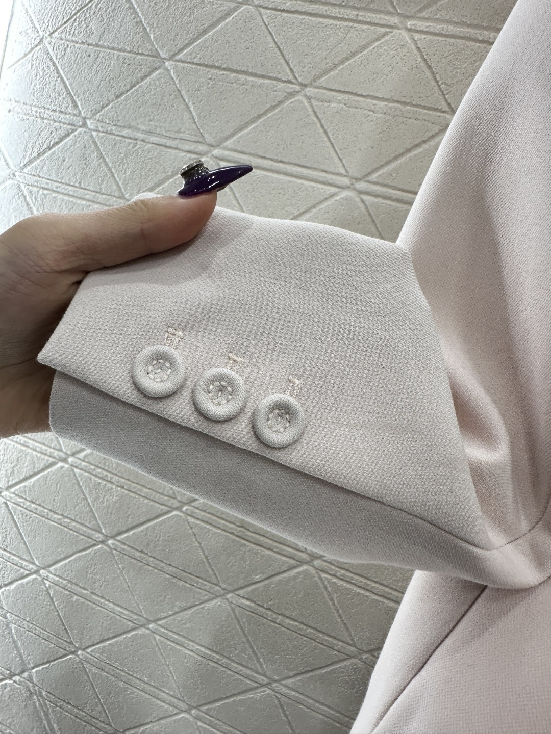 ♥Dio*♥2025新品上架 翻领收腰西装外套定制YB进口人棉材质，质感光泽高级，垂顺有型，正肩廓形西装