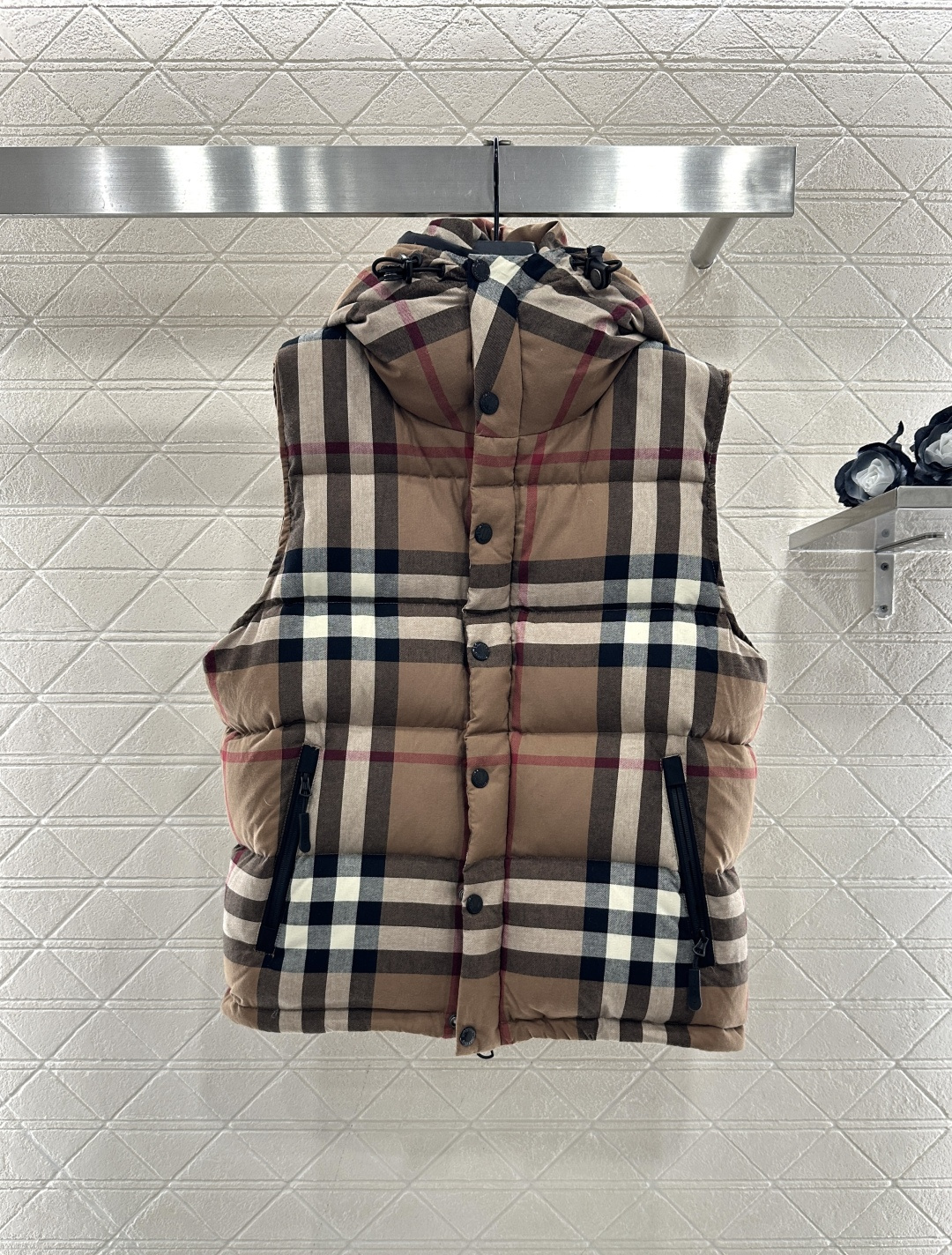 ♥BBR*♥2025新品上架可拆卸两穿连帽格纹羽绒服定制YB棉毛材质，质感上乘，穿搭舒适，可拆卸连帽外套