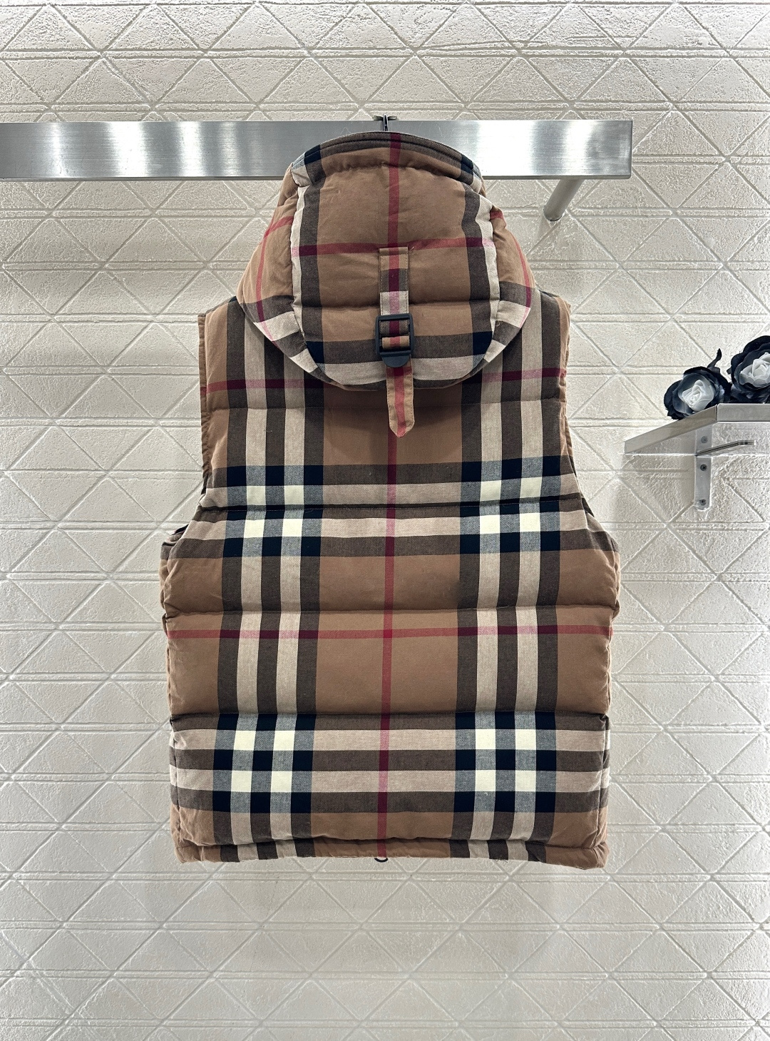 ♥BBR*♥2025新品上架可拆卸两穿连帽格纹羽绒服定制YB棉毛材质，质感上乘，穿搭舒适，可拆卸连帽外套