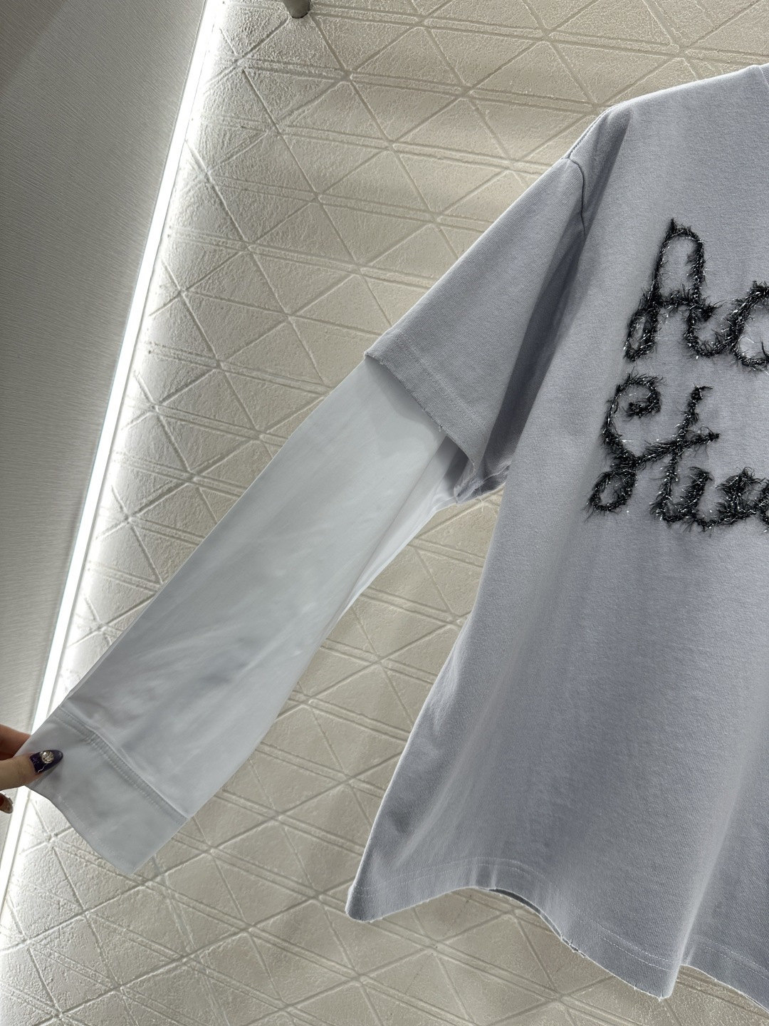 ♥Acne studio*♥2025新品上架 假两件撞色全棉长袖定制YB斜纹全棉材质，透气舒适，质感十足